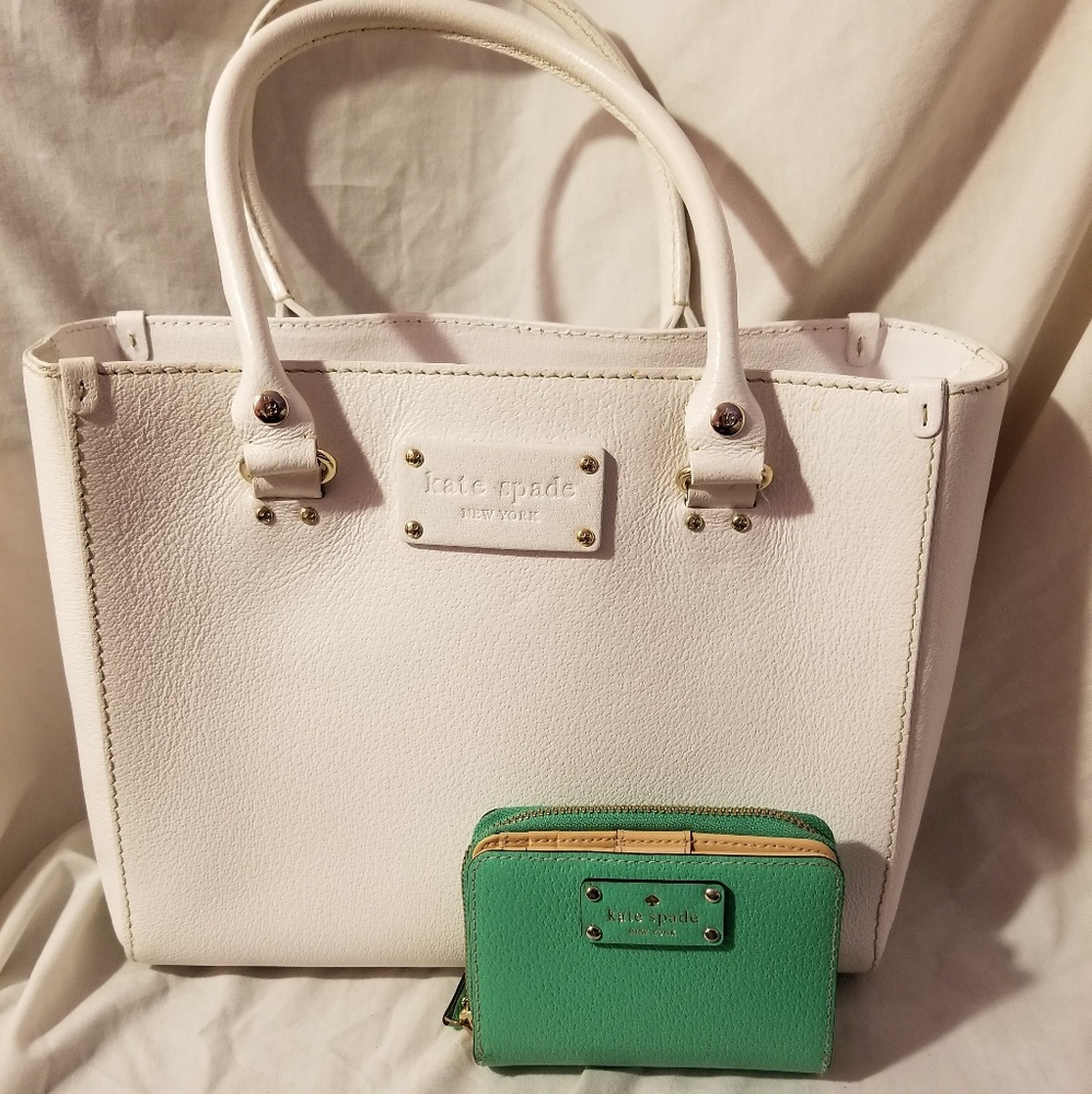 Kate spade Wellesley quinn shopper bonus wallet